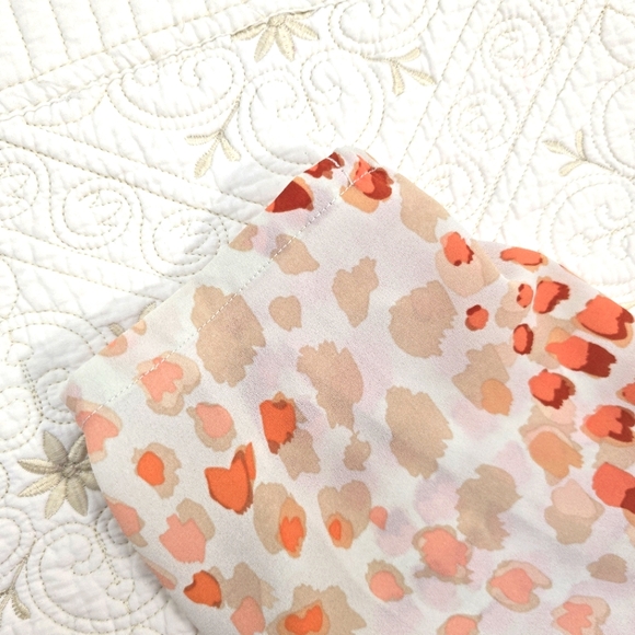 Cabi Go-To Top Women's Small Button Down Animal Print Orange Cream Lightweight - Picture 8 of 10